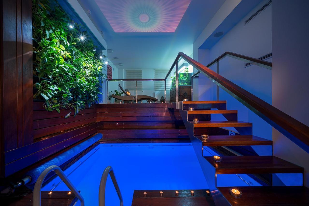 Hotel Bily Jednorozec Trebon Luaran gambar