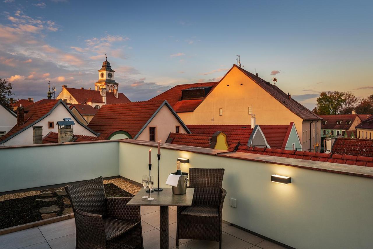 Hotel Bily Jednorozec Trebon Luaran gambar